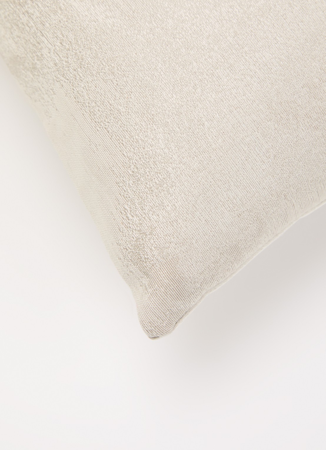 Claudi Vivallo sierkussen 30 x 45 cm  - detail 4 beige