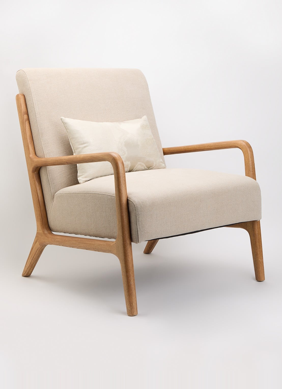 Claudi Vivallo sierkussen 30 x 45 cm  - voorkant 2 beige