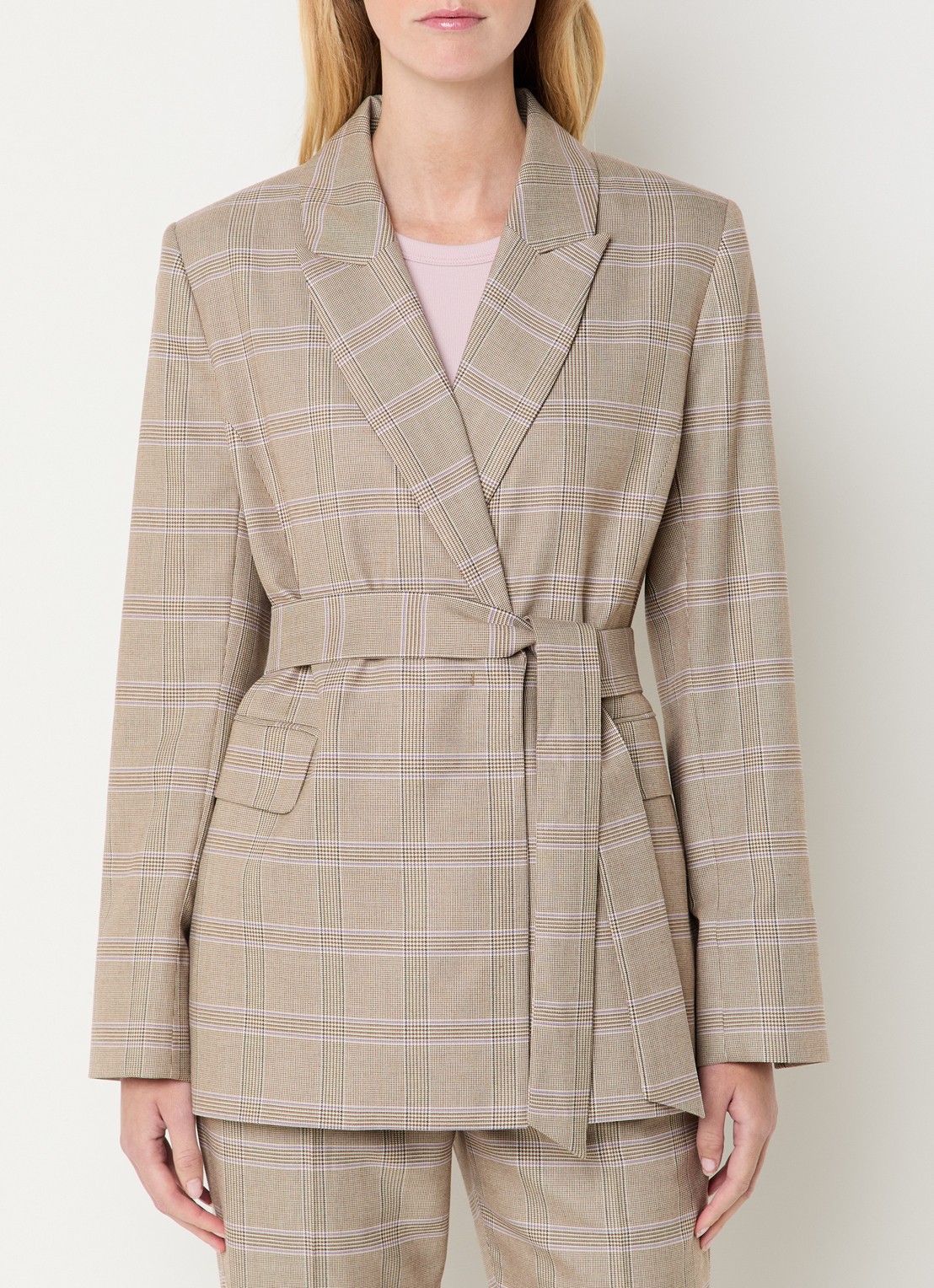 Claudia Sträter Blazer met ruitdessin en strikceintuur - detail 4 beige