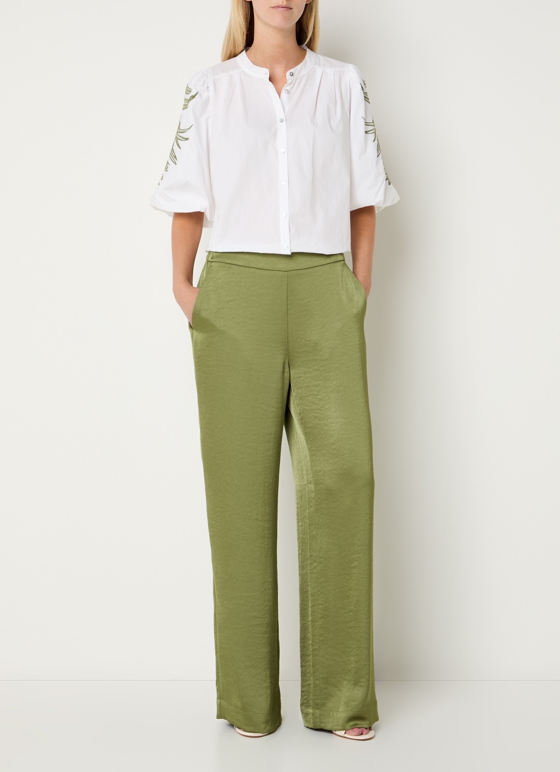 Claudia Sträter Blouse met borduring - voorkant 4 wit