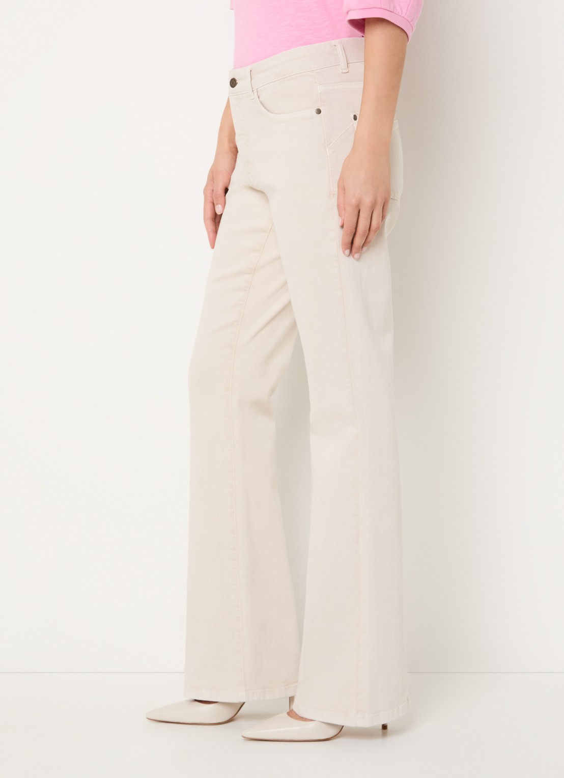 Claudia Sträter Fleur low waist straight leg jeans met gekleurde wassing - detail 4 beige