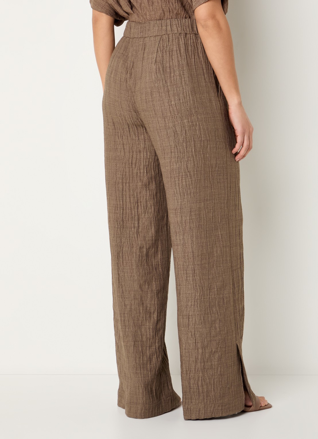 Claudia Sträter High waist straight fit pantalon met structuur - achterkant hazelnootbruin