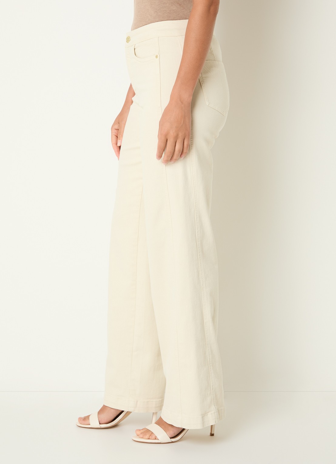 Claudia Sträter High waist straight leg jeans met gekleurde wassing - detail 2 creme
