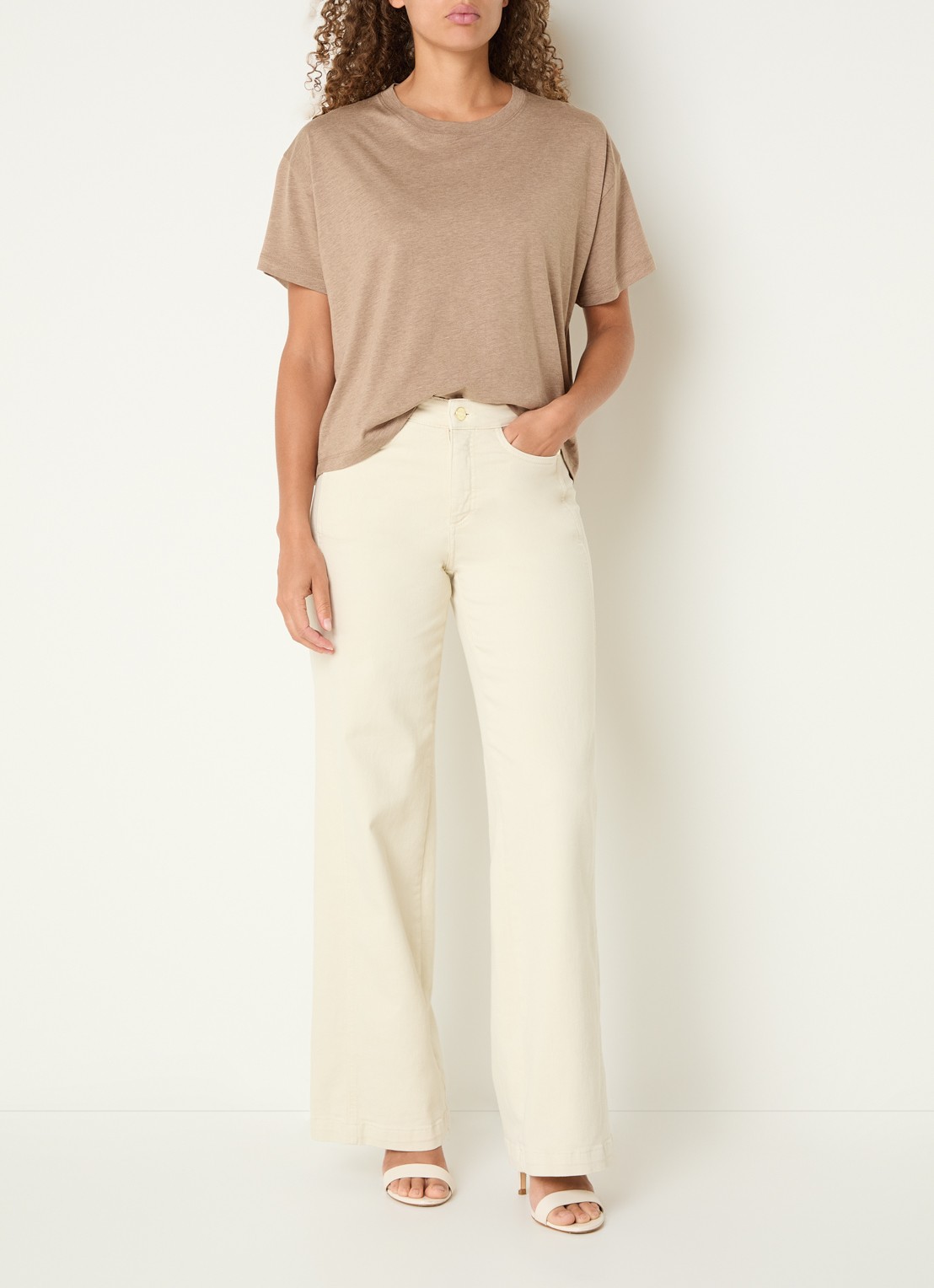 Claudia Sträter High waist straight leg jeans met gekleurde wassing - voorkant 5 creme