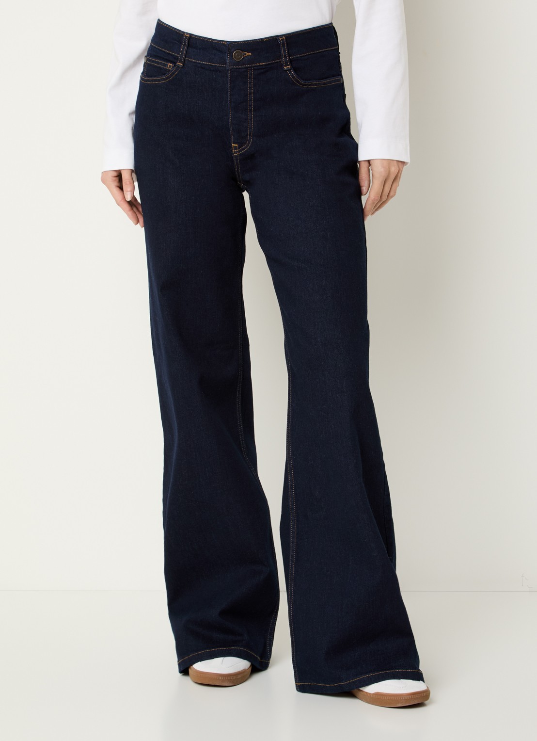 Claudia Sträter High waist wide leg jeans met donkere wassing - detail 2 indigo