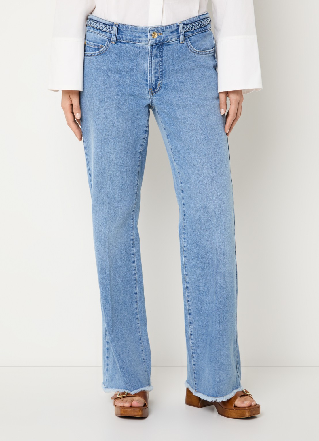 Claudia Sträter Low waist straight leg jeans met lichte wassing - detail 4 indigo