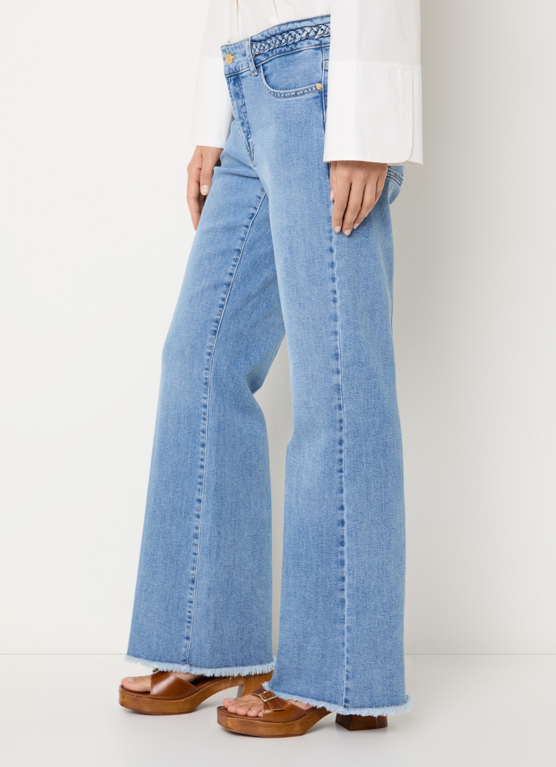 Claudia Sträter Low waist straight leg jeans met lichte wassing - detail 5 indigo