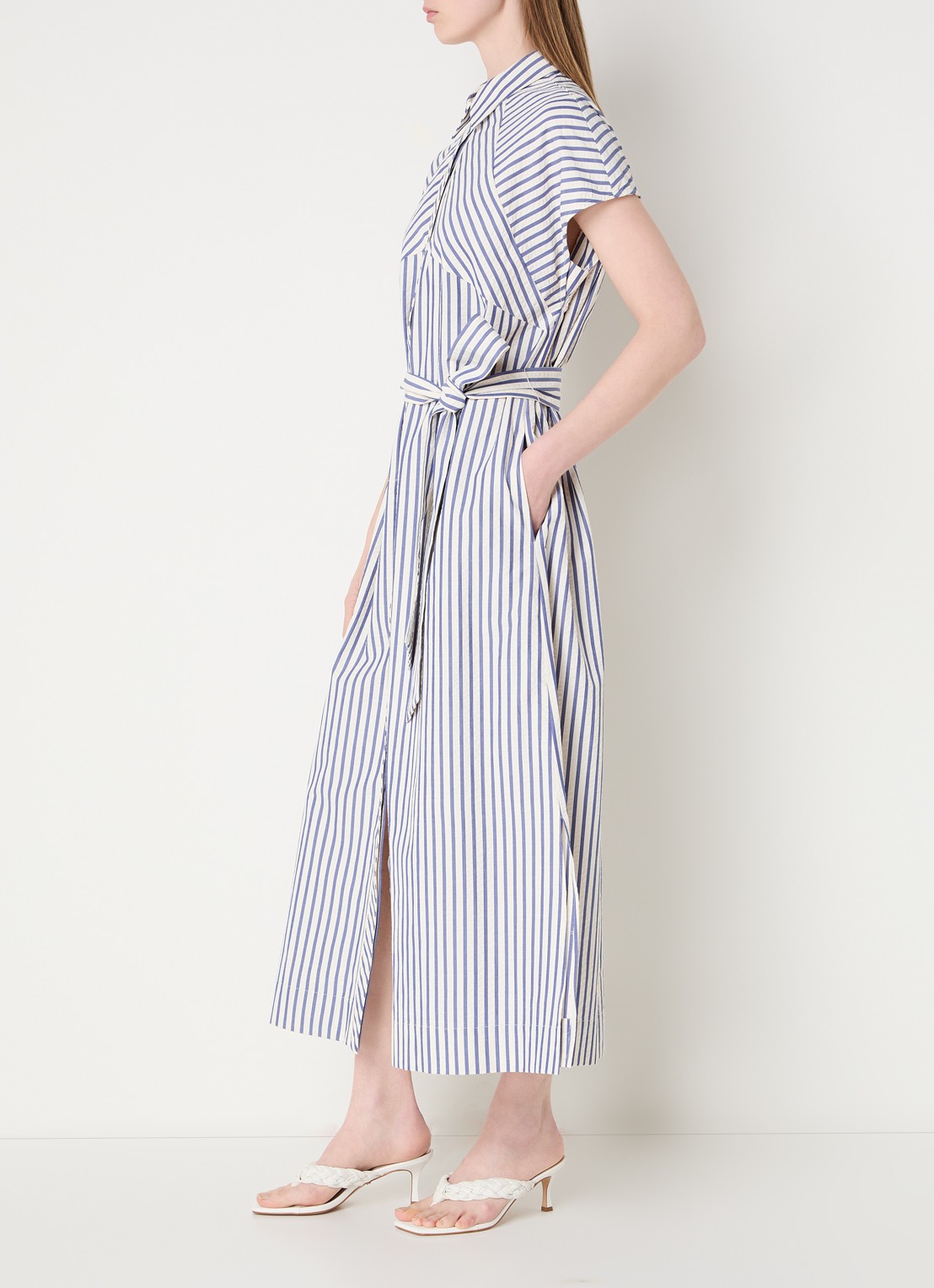 Claudia Sträter Maxi blousejurk met streepprint en strikceintuur - voorkant 4 royalblauw