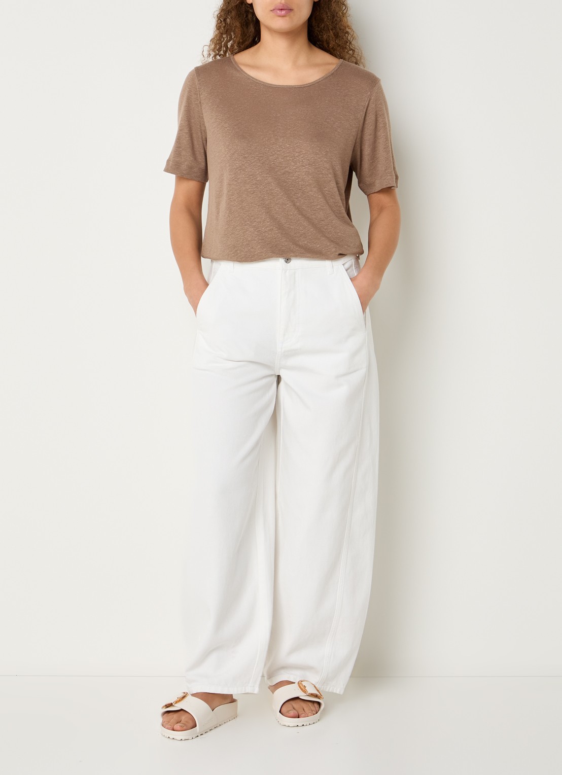 Claudia Sträter Mid waist balloon fit jeans met gekleurde wassing - voorkant 4 gebroken wit