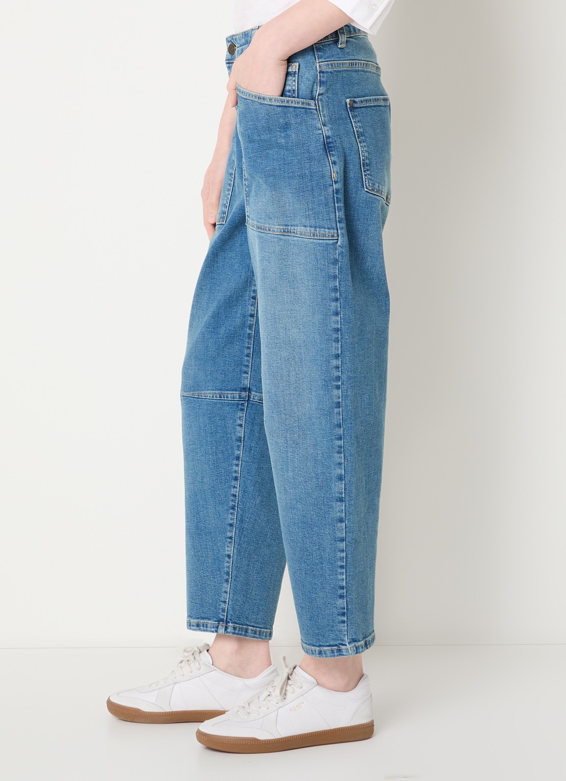 Claudia Sträter Mid waist balloon fit jeans met opgestikte zakken - detail 5 indigo