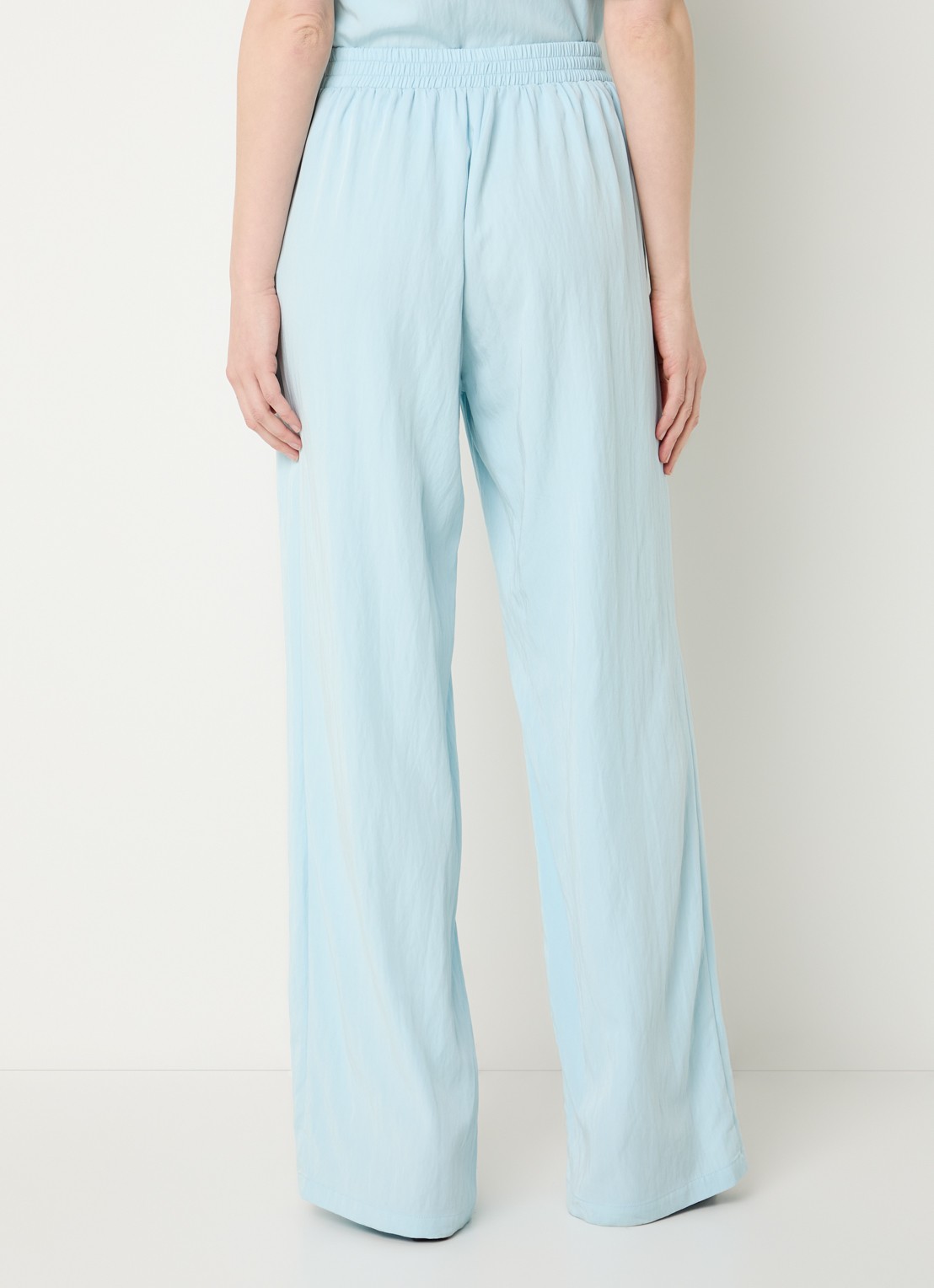 Claudia Sträter Mid waist straight fit broek met steekzakken  - achterkant lichtblauw