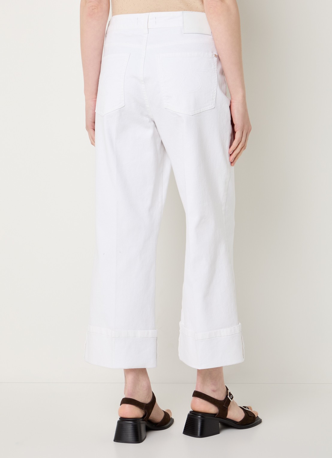 Claudia Sträter Mid waist straight leg cropped jeans met gekleurde wassing - achterkant wit