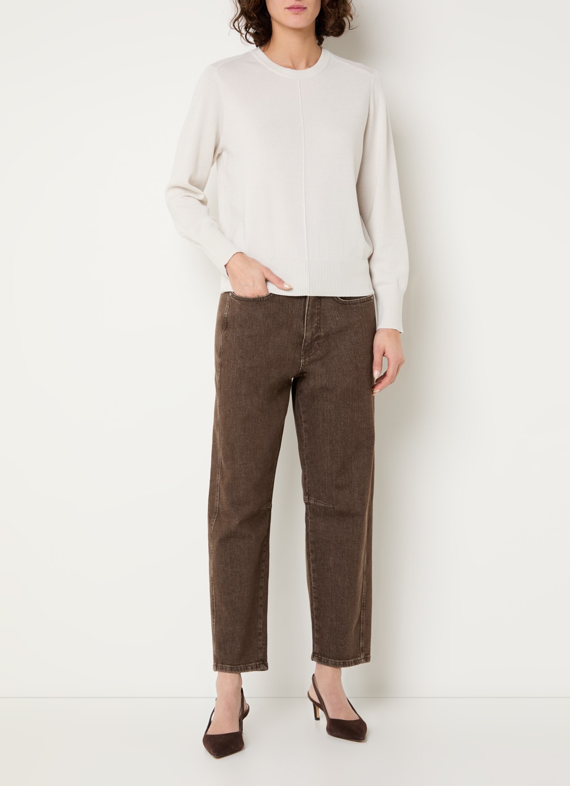 Claudia Sträter Mid waist tapered fit jeans met gekleurde wassing - voorkant 5 bruin