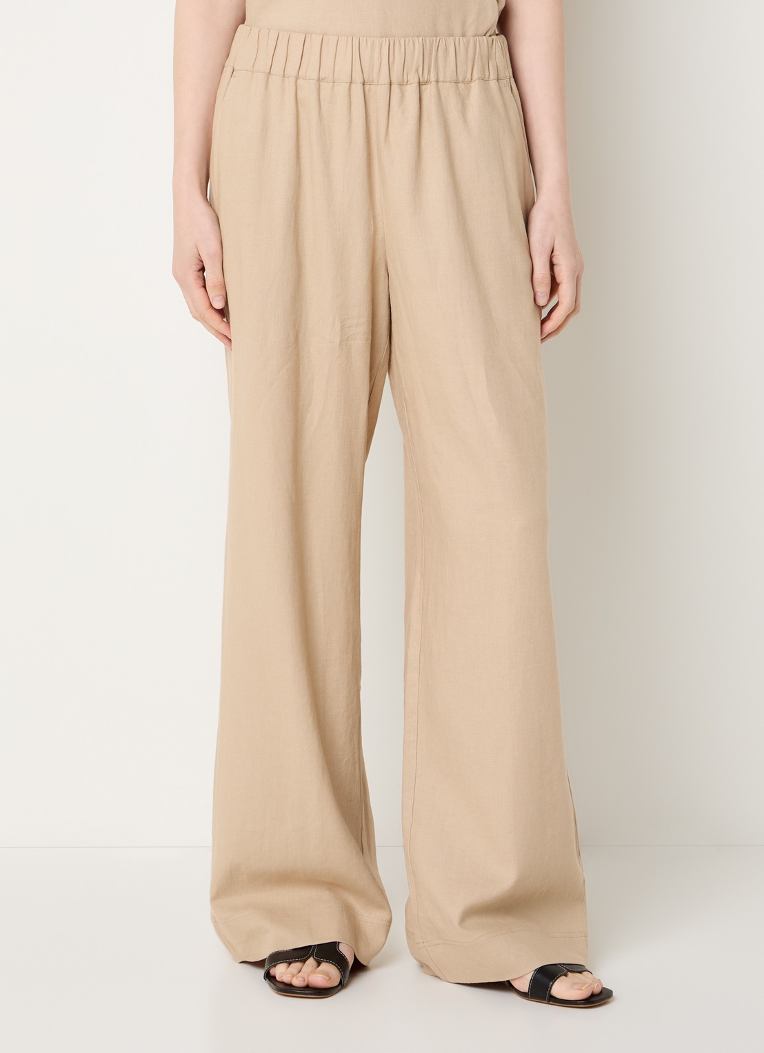 Claudia Sträter Mid waist wide fit broek met steekzakken - detail 3 donkerbeige