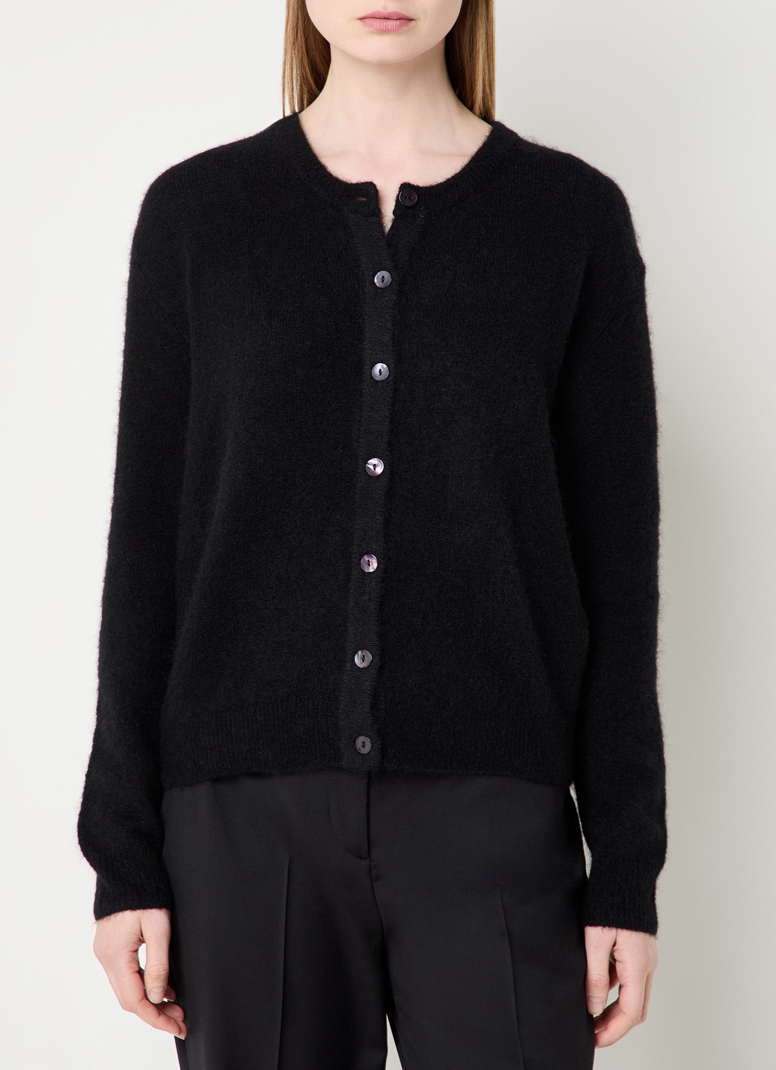 Claudia Sträter Noos fijngebreid vest in alpaca wolblend - detail 2 zwart