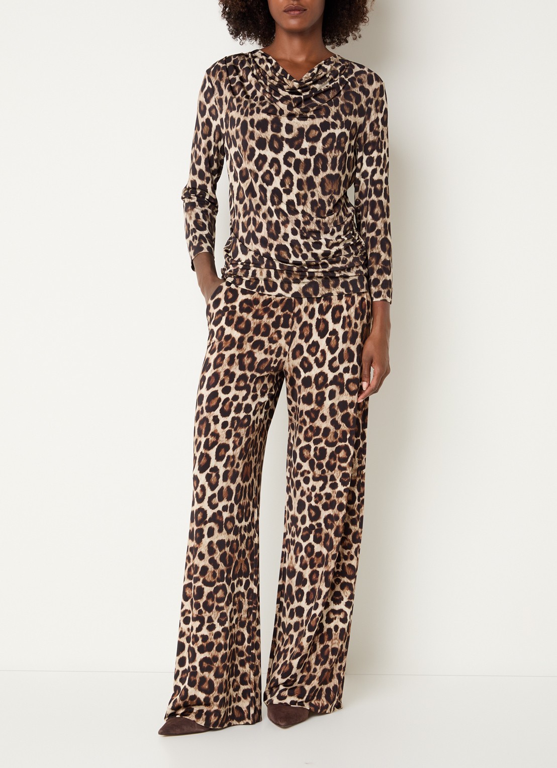 Claudia Sträter Top met watervalhals en panterprint - voorkant 3 camel
