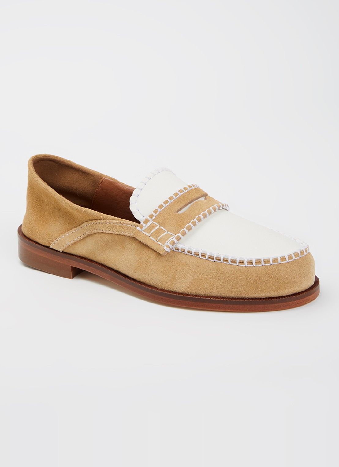 Claudie Pierlot Audy loafer van kalfssuède - voorkant 4 beige