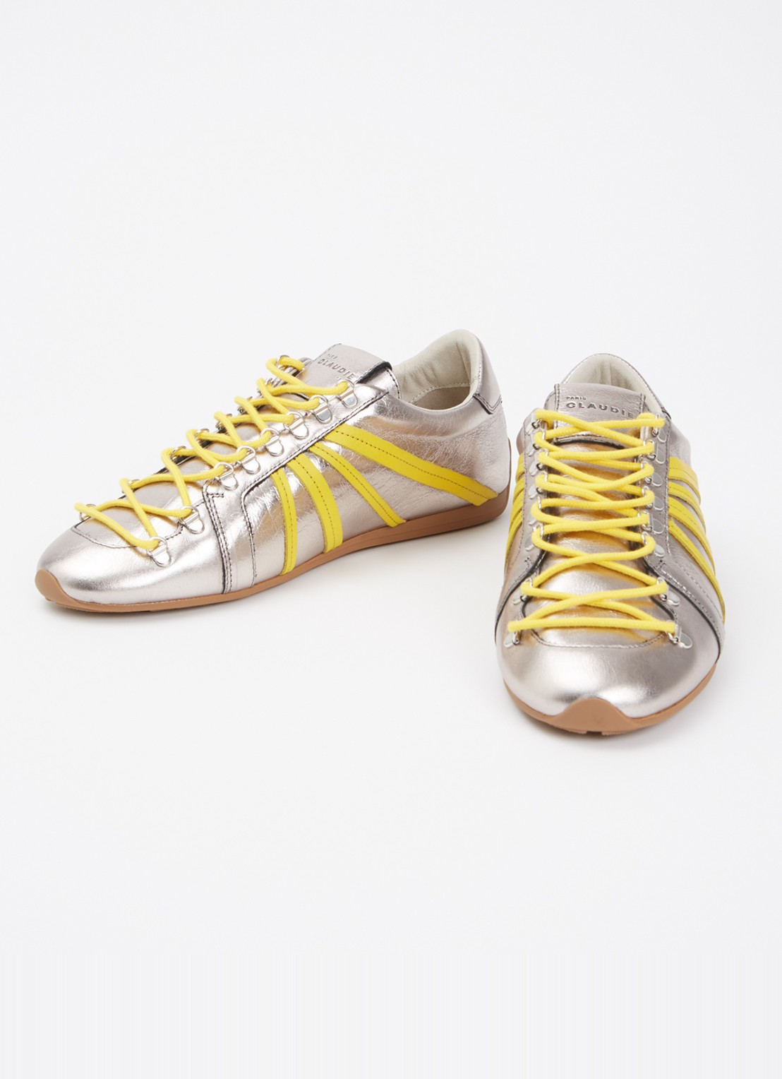 Claudie Pierlot Aureli sneaker van leer met metallic finish - detail zilver