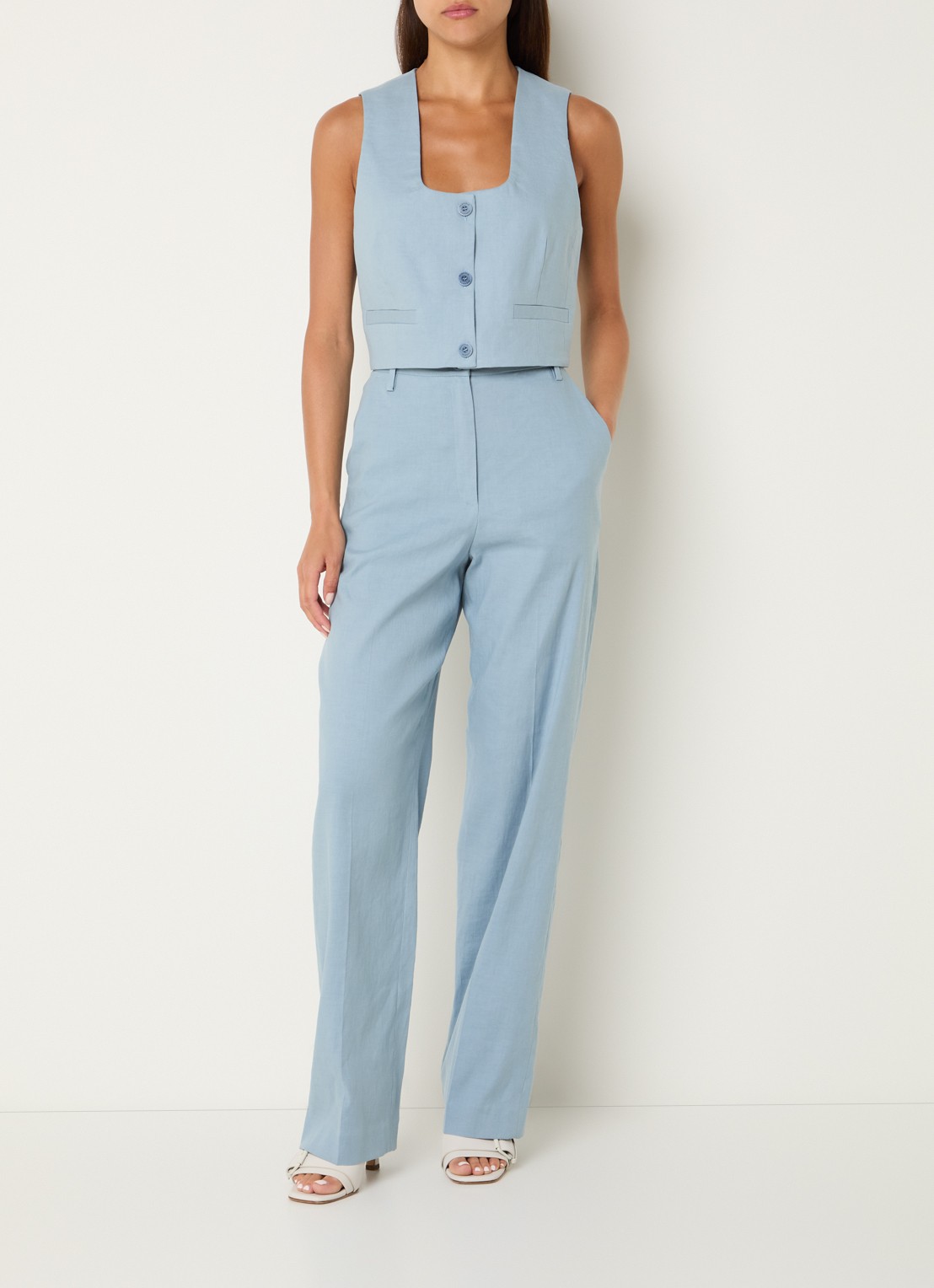 Claudie Pierlot Blazer in linnenblend met schoudervulling - voorkant 3 lichtblauw
