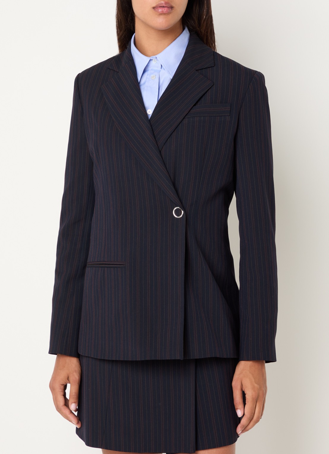 Claudie Pierlot Blazer met paspelzak en streepprint - detail donkerblauw