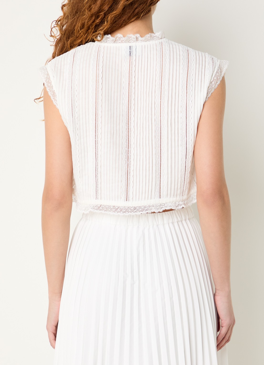 Claudie Pierlot Blouse met broderie en opstaande kraag - achterkant 3 gebroken wit