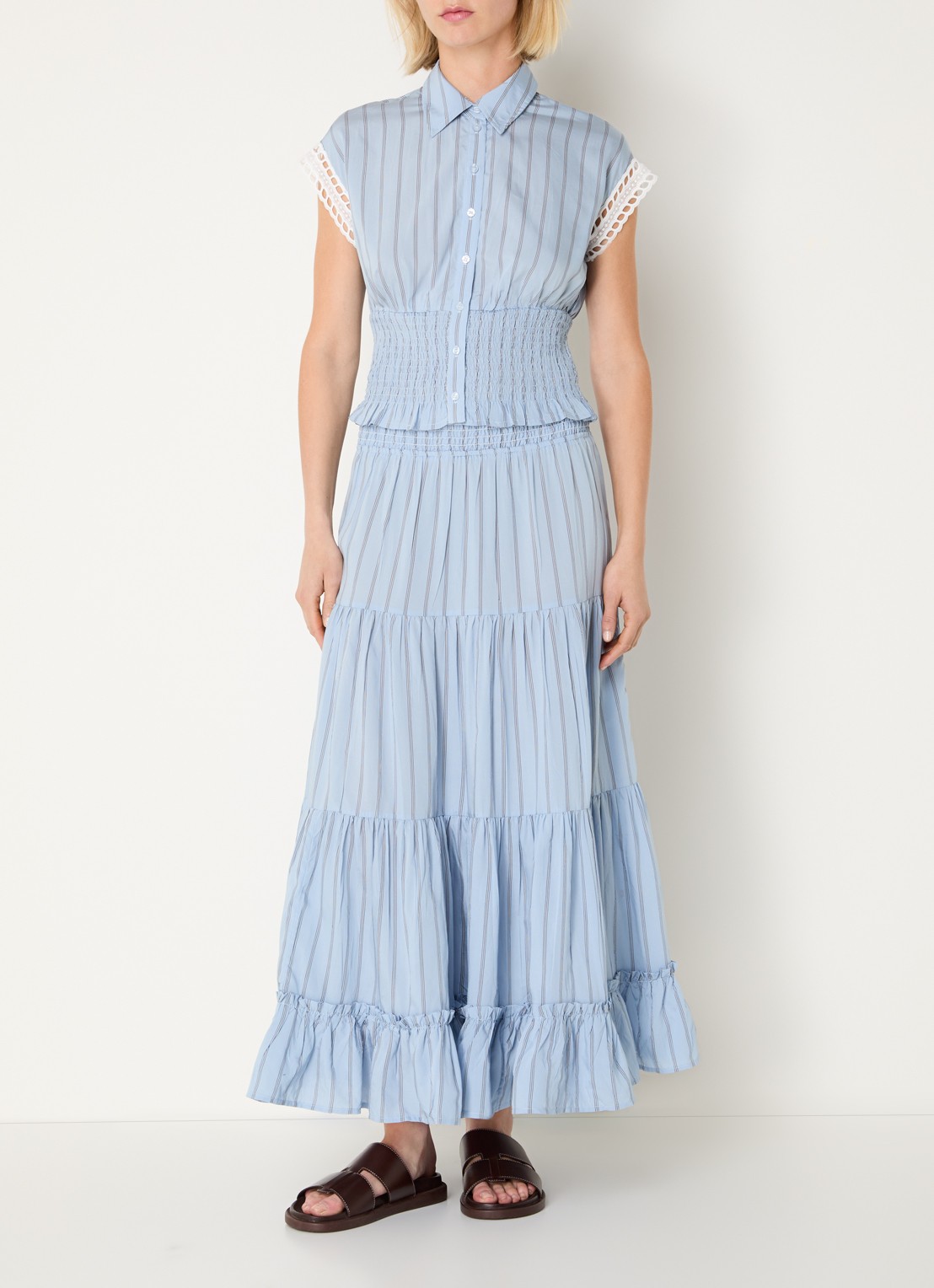 Claudie Pierlot Blouse met streepprint en smockwerk - voorkant 3 staalblauw