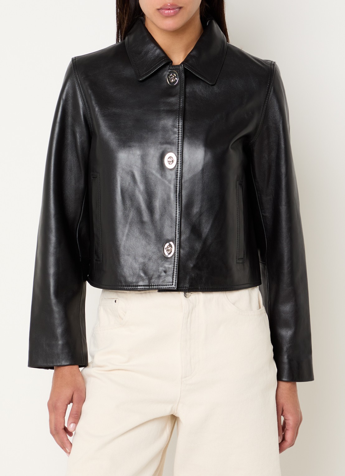Claudie Pierlot Carlita cropped jack van lamsleer met steekzakken - detail 2 zwart