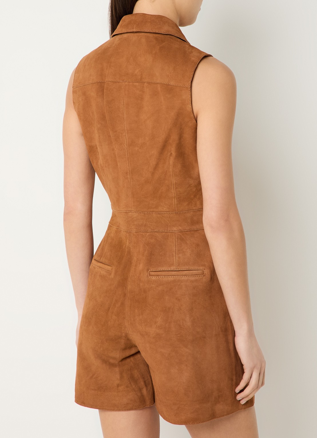 Claudie Pierlot Charline playsuit van geitensuède - achterkant 4 camel