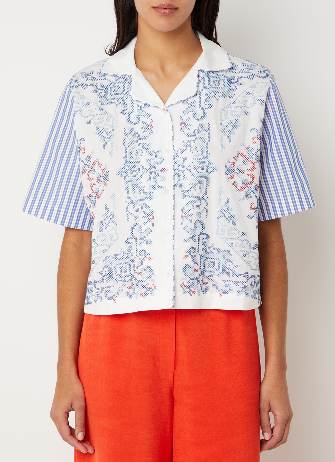Claudie Pierlot Claire blouse met borduring - detail blauw