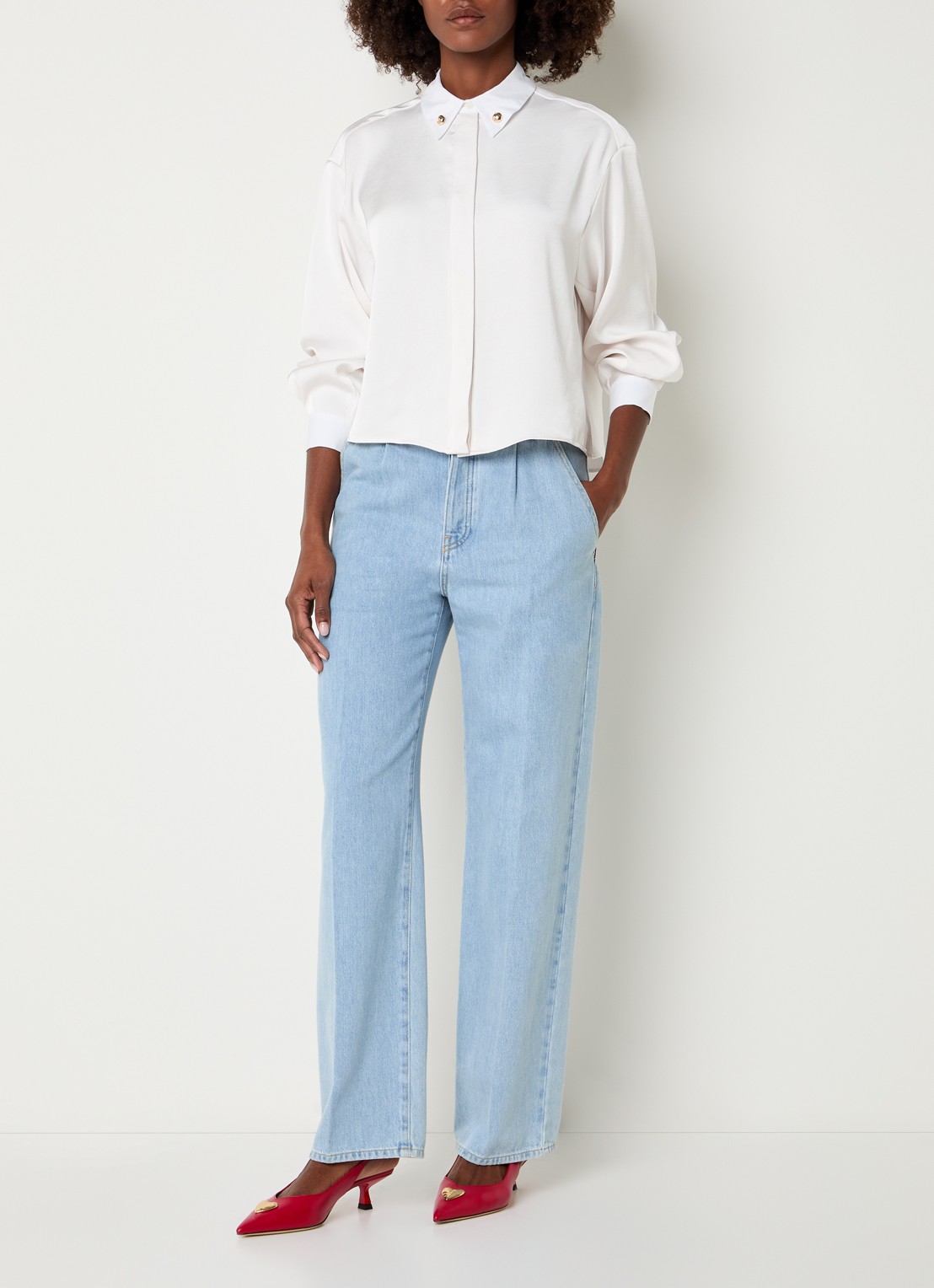 Claudie Pierlot Clemence blouse van satijn - voorkant 3 gebroken wit