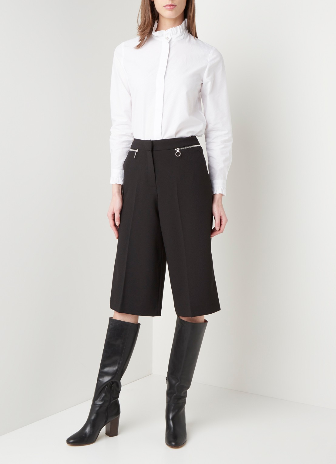 Claudie Pierlot Colombineter blouse met stippendessin en ruches - voorkant 4 wit