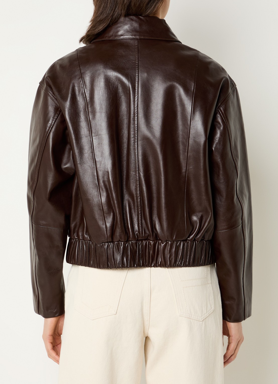 Claudie Pierlot Cropped jack van lamsleer met steekzakken - achterkant 2 donkerbruin