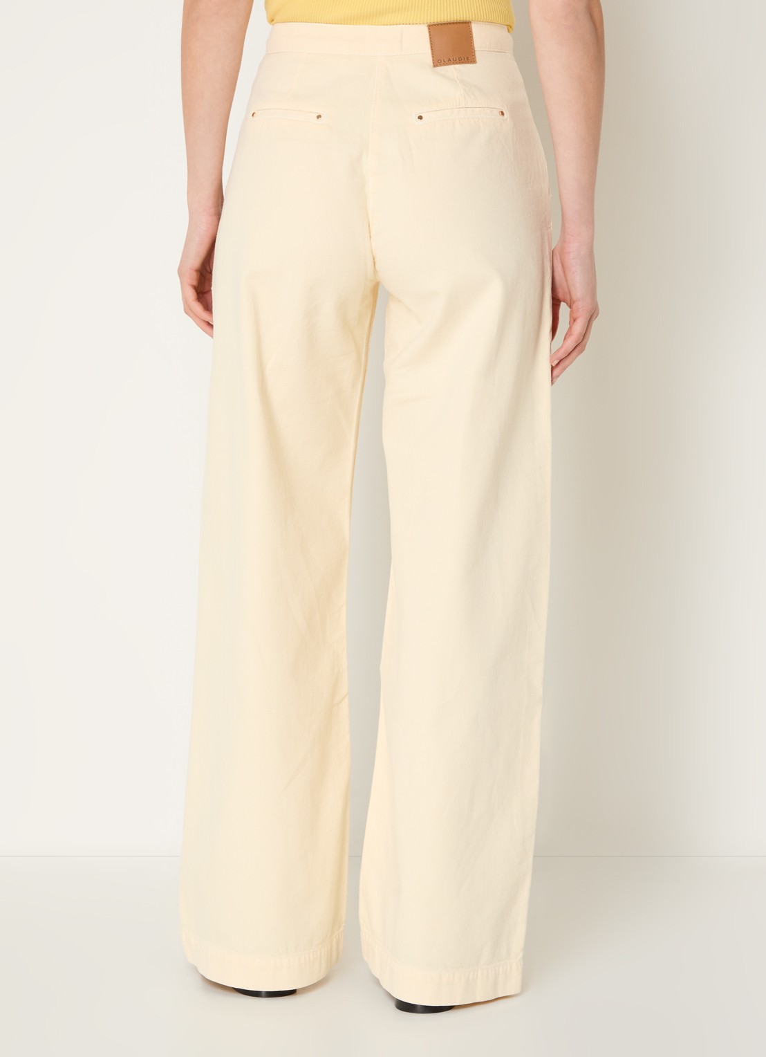 Claudie Pierlot Denise high waist straight leg jeans met gekleurde wassing - achterkant 4 lichtgeel