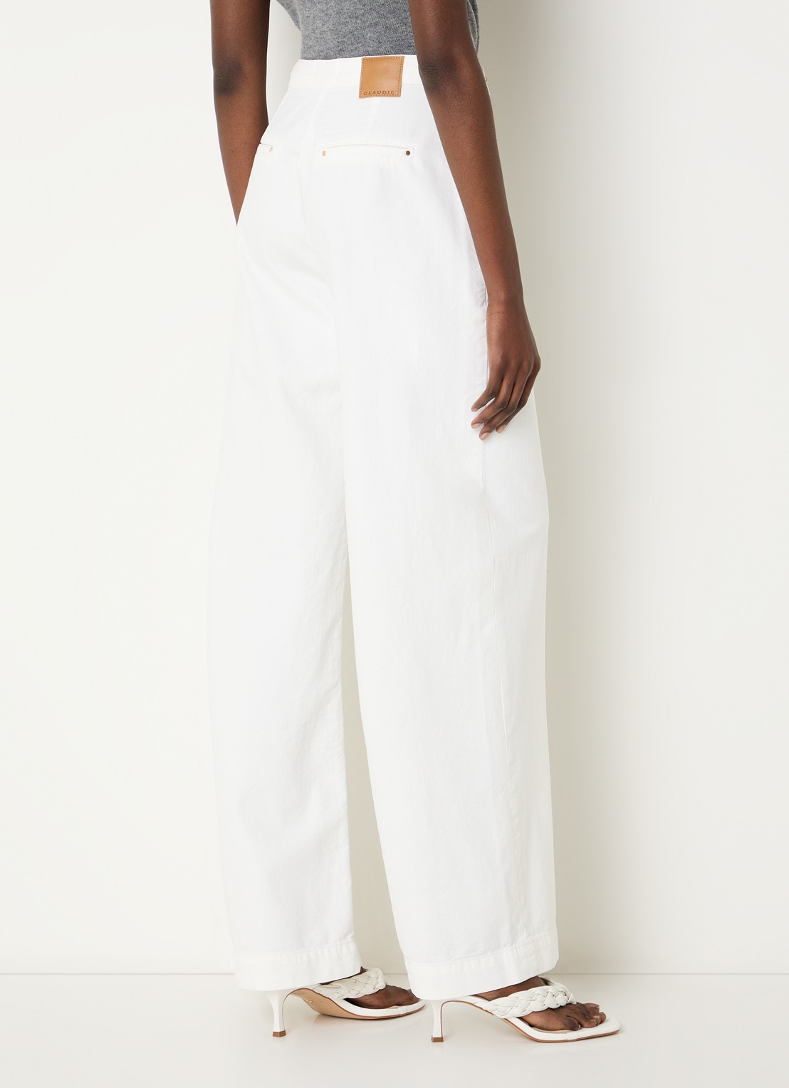 Claudie Pierlot Denise high waist straight leg jeans met gekleurde wassing - achterkant 4 gebroken wit