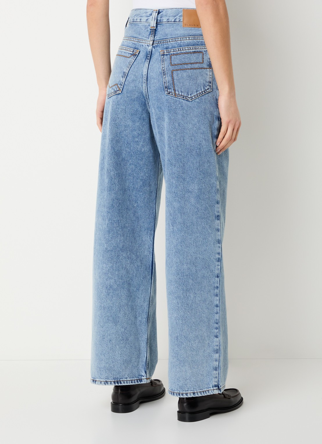 Claudie Pierlot Diane high waist straight leg jeans met lichte wassing - achterkant 5 indigo