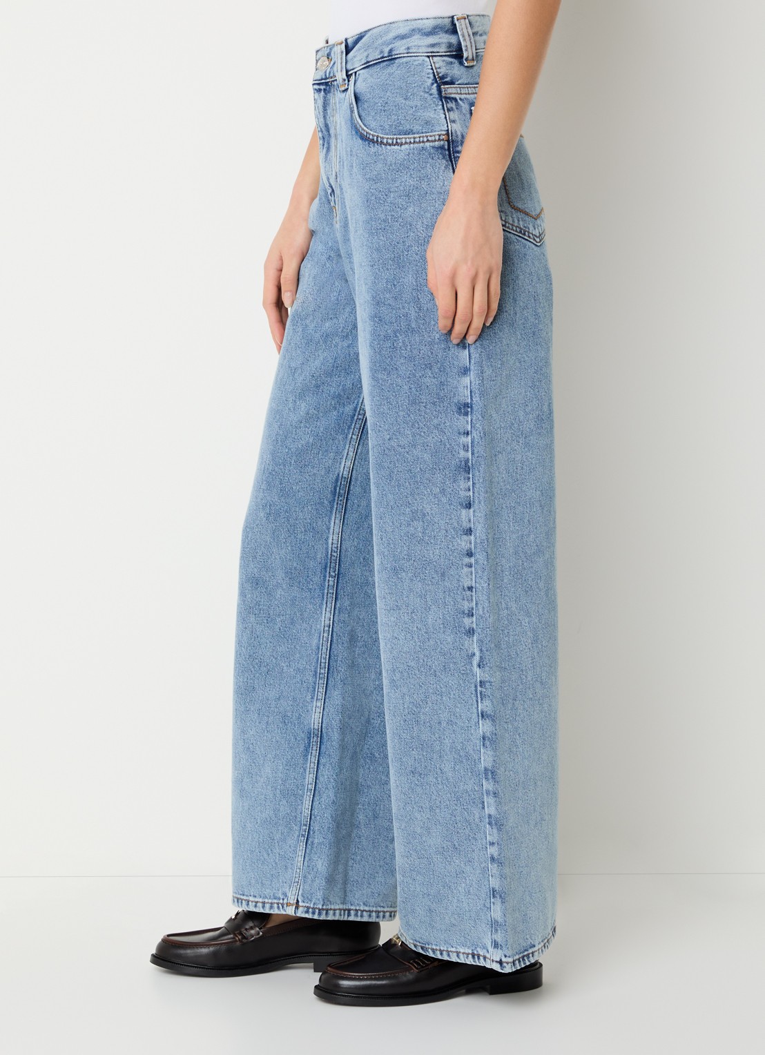 Claudie Pierlot Diane high waist straight leg jeans met lichte wassing - detail 4 indigo