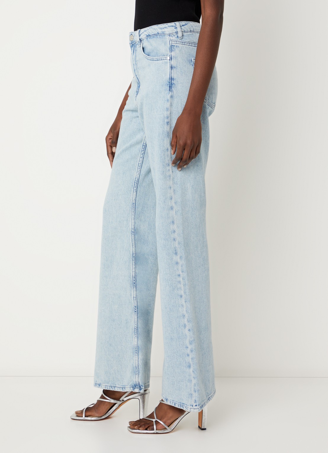 Claudie Pierlot Doriane high waist wide leg jeans met lichte wassing en steekzakken - detail 5 lichtblauw