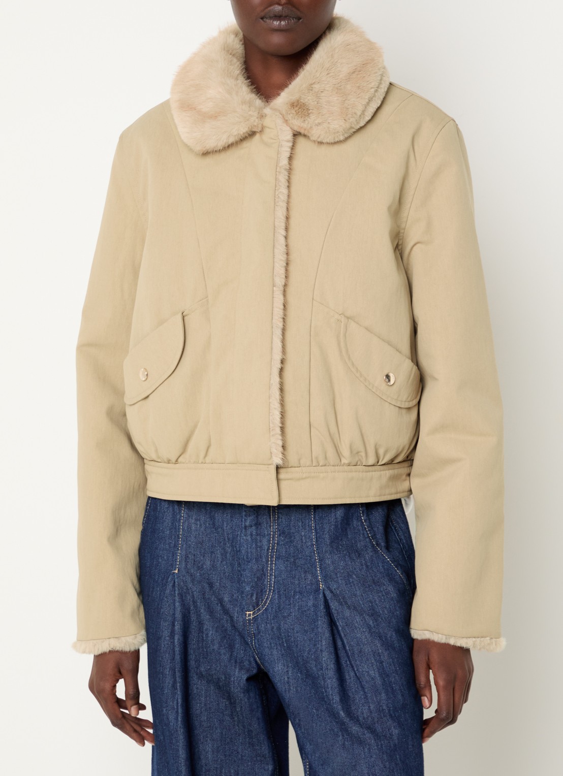 Claudie Pierlot Jack met imitatiebont en steekzakken - detail 5 beige