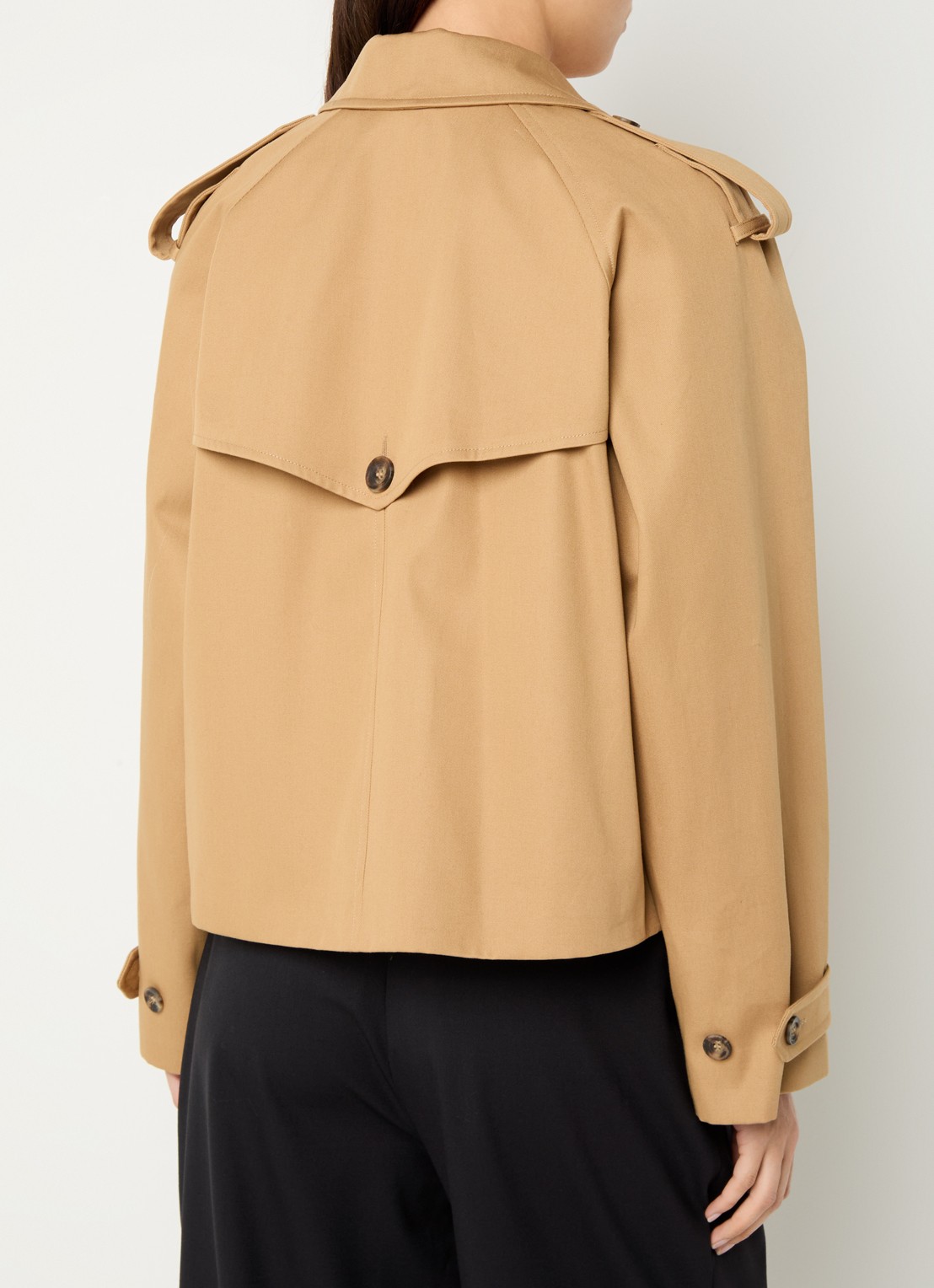 Claudie Pierlot Jack met steekzakken - achterkant camel