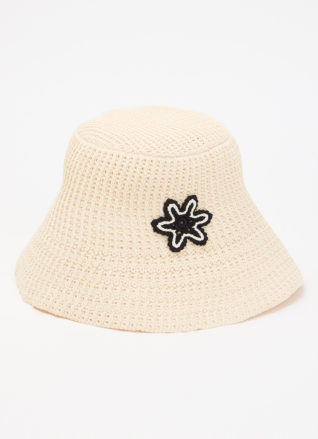 Claudie Pierlot Maiwen bucket hoed van crochet - voorkant 2 ivoor
