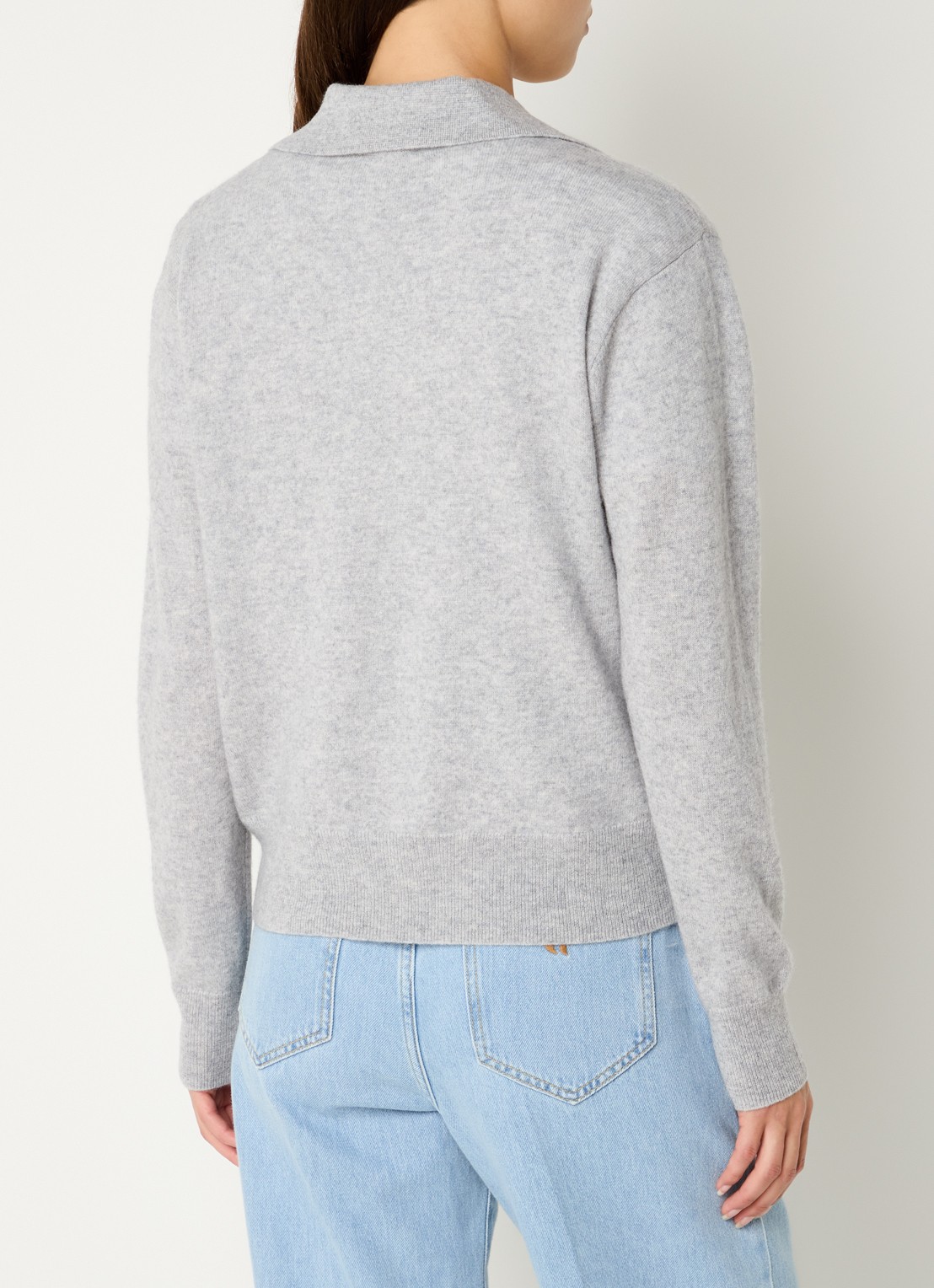 Claudie Pierlot Maloute fijngebreide pullover in kasjmierblend - achterkant 3 grijsmele