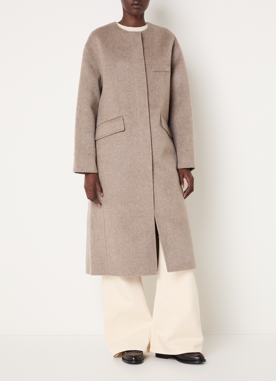 Claudie Pierlot Mantel in alpaca wolblend met afneembare sjaalkraag - voorkant 4 taupe