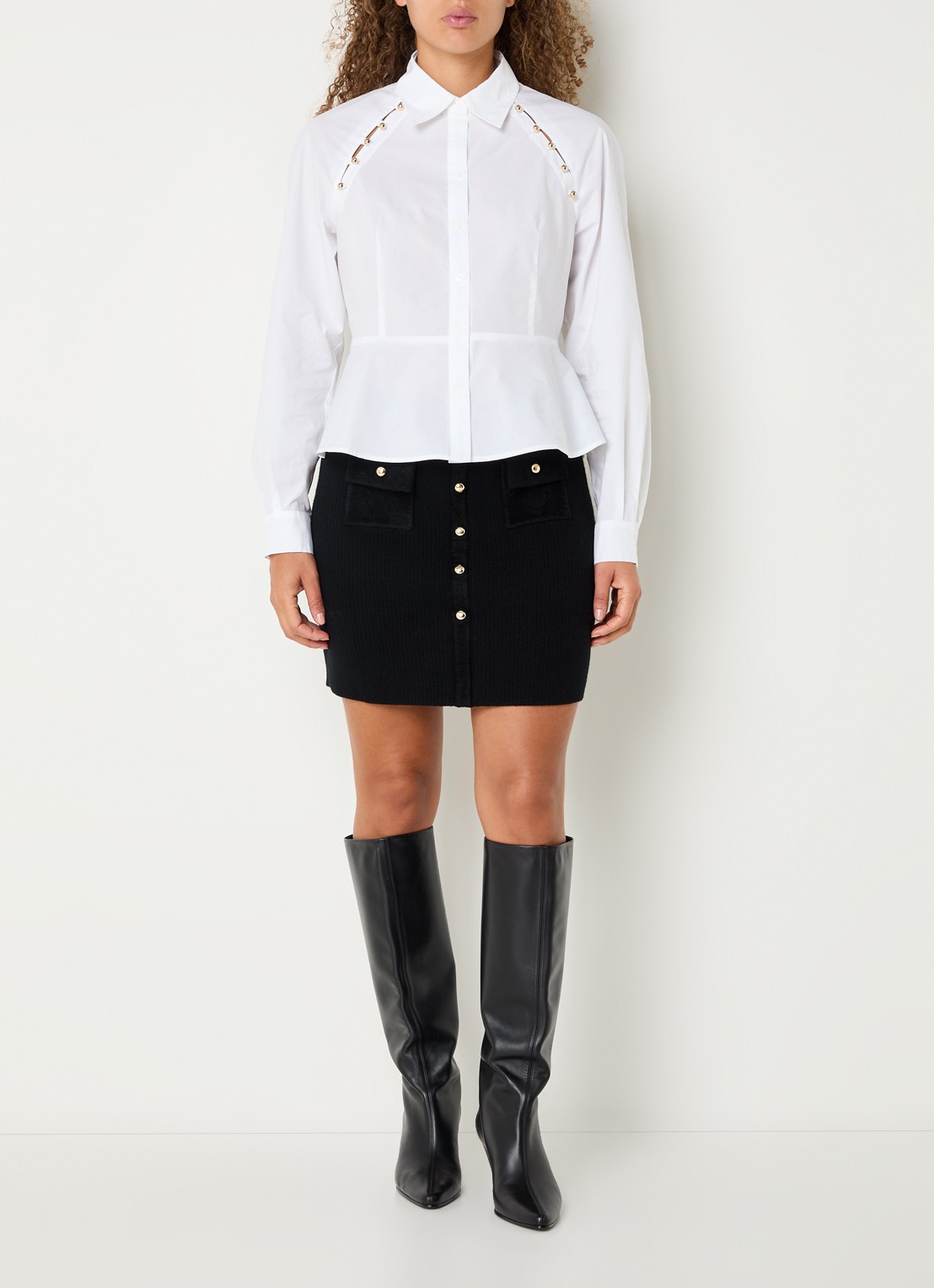 Claudie Pierlot Maxine ribgebreide minirok in wolblend met opgestikte zakken - voorkant 3 zwart