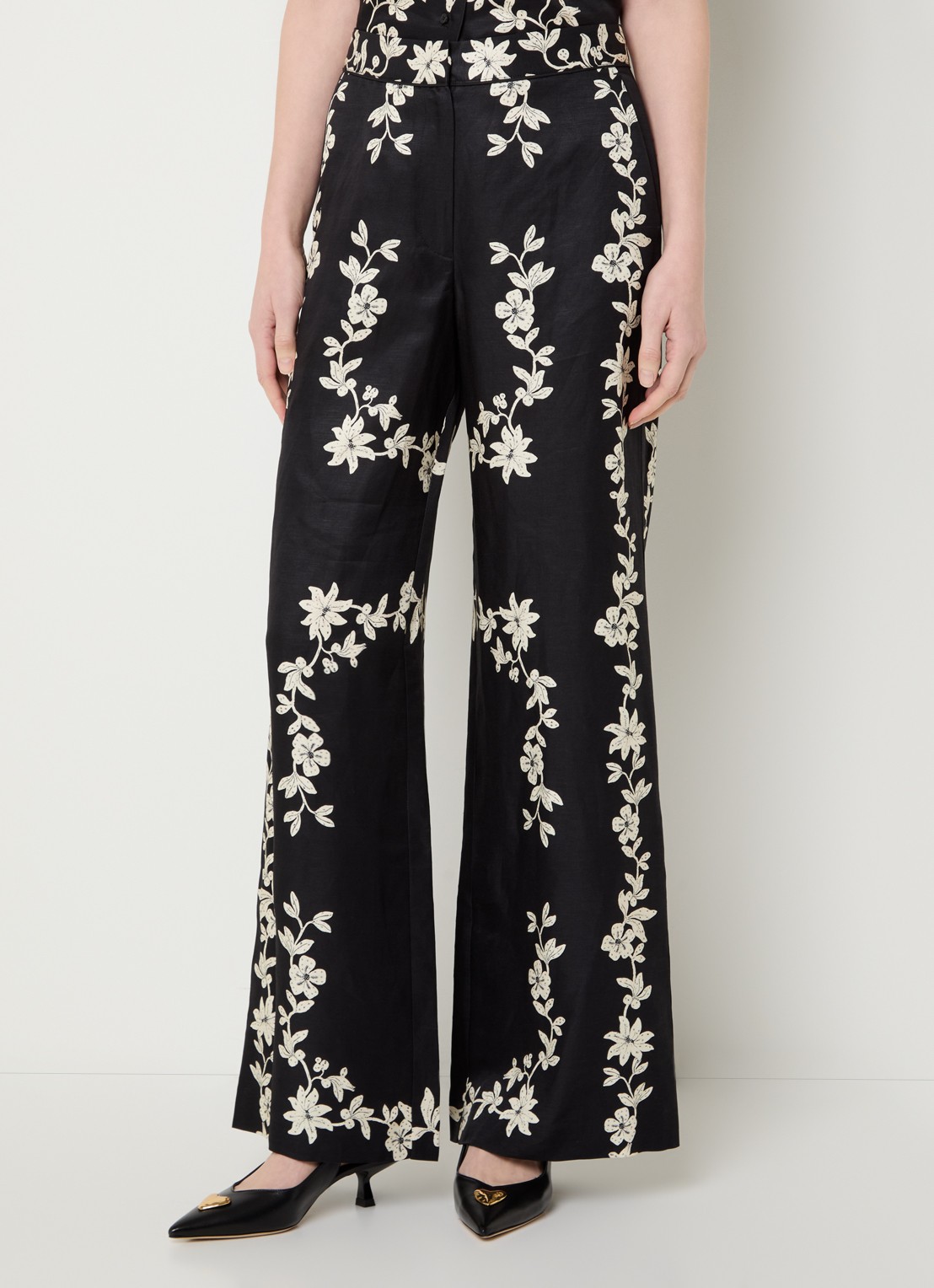 Claudie Pierlot Paulafleur high waist wide fit pantalon in linnenblend met bloemenprint - detail 3 zwart