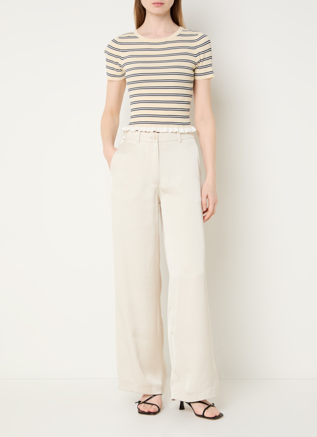 Claudie Pierlot Ponniebis high waist straight fit pantalon met steekzakken - voorkant 2 creme