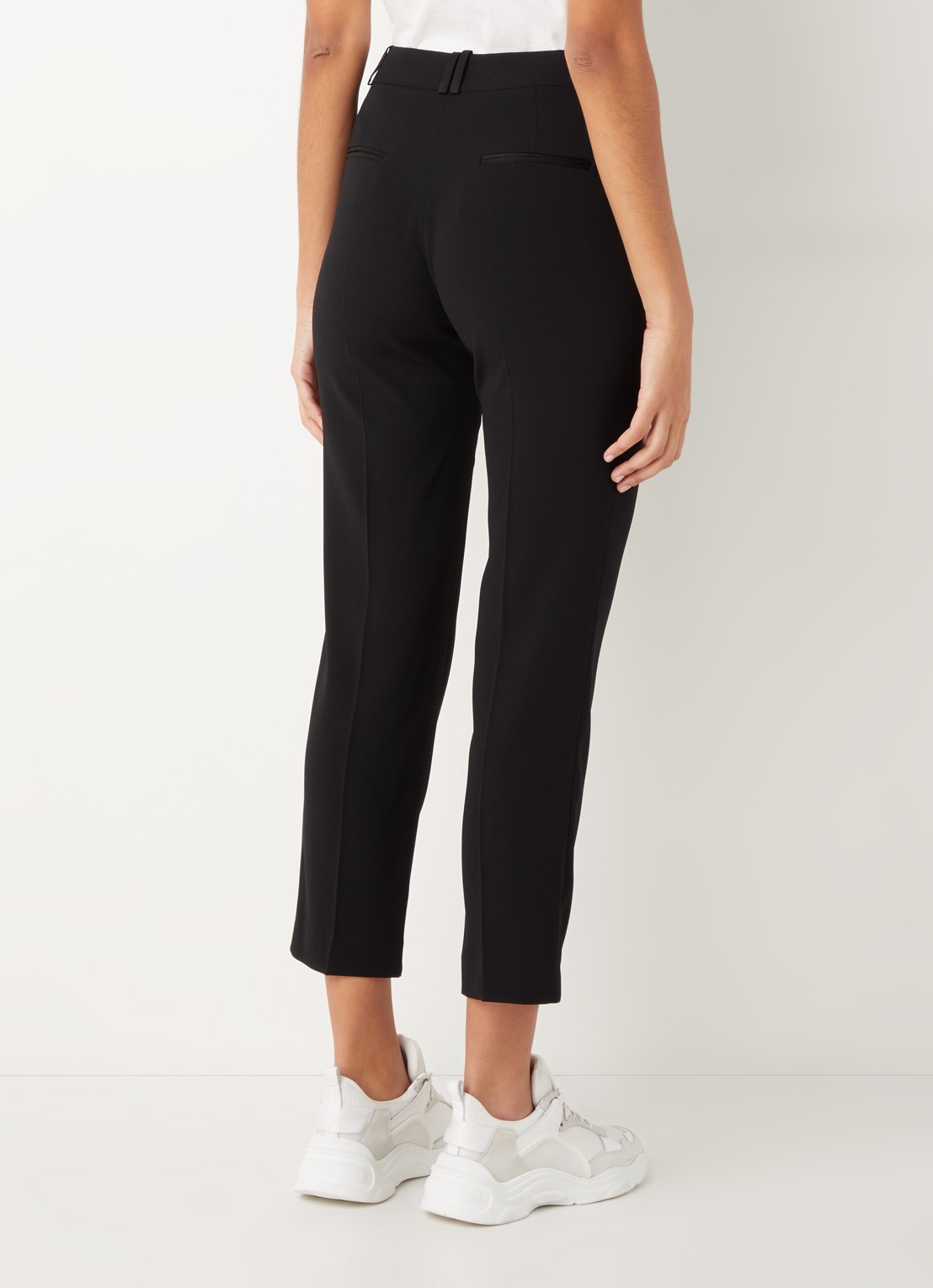 Claudie Pierlot Poupin high waist slim fit cropped pantalon met steekzakken  - achterkant zwart