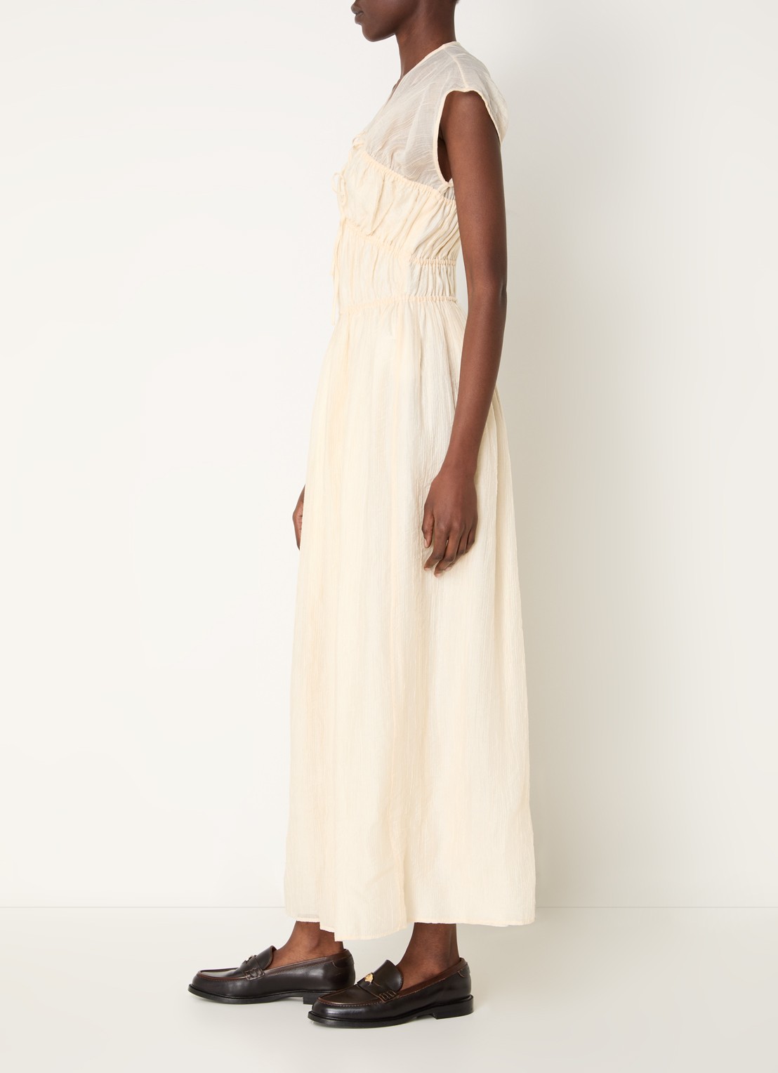Claudie Pierlot Semi-transparante maxi jurk met smockwerk - voorkant 3 vanillegeel