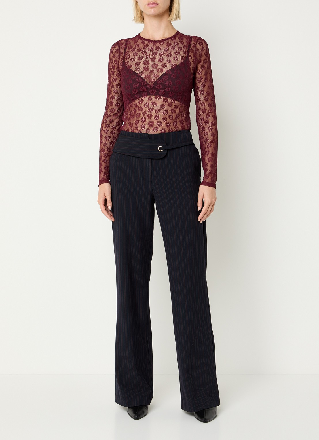 Claudie Pierlot Semi-transparante top van kant - voorkant 4 bordeauxrood