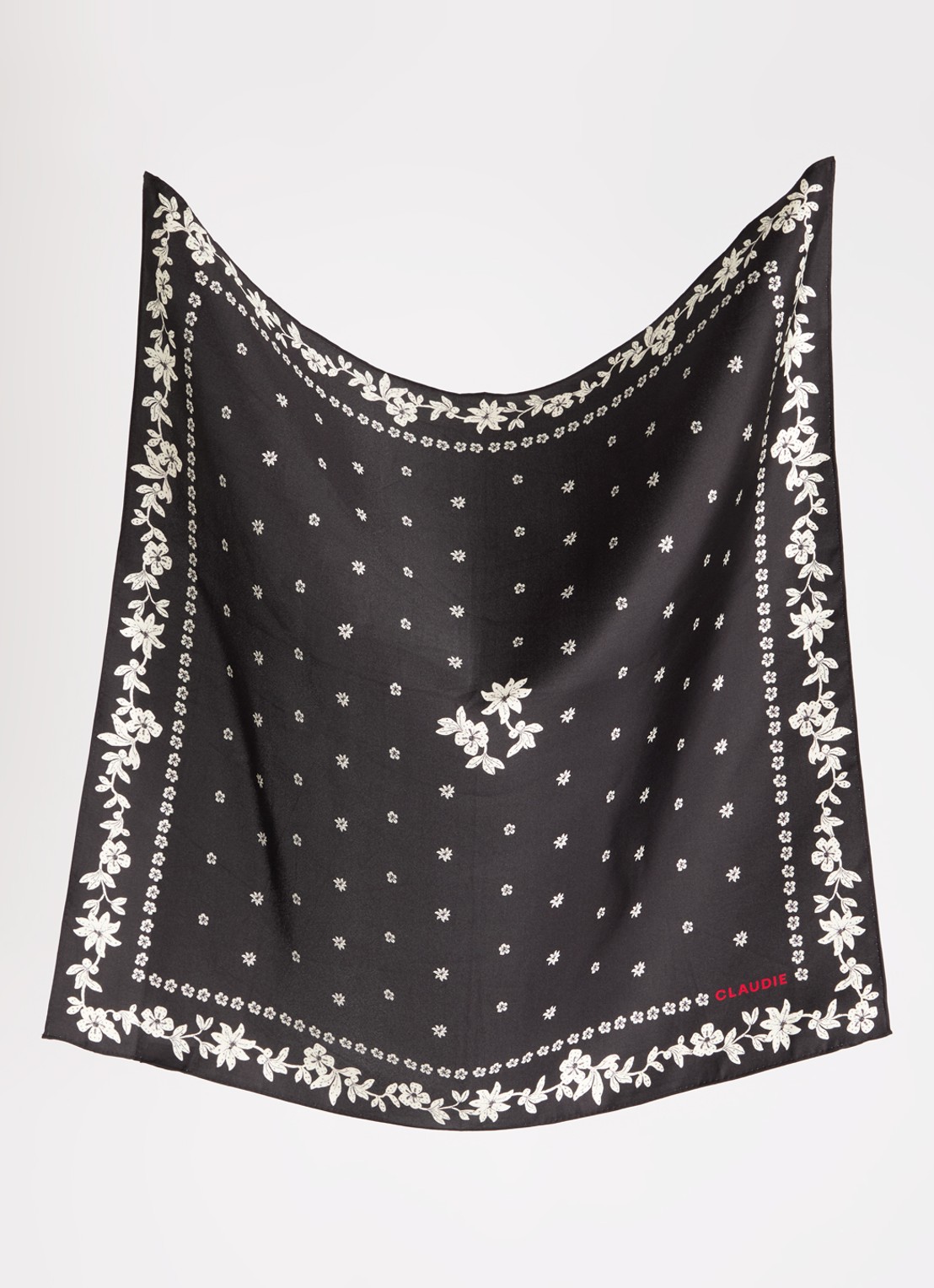Claudie Pierlot Sjaal van zijde met bloemenprint  65 x 65 cm - detail zwart