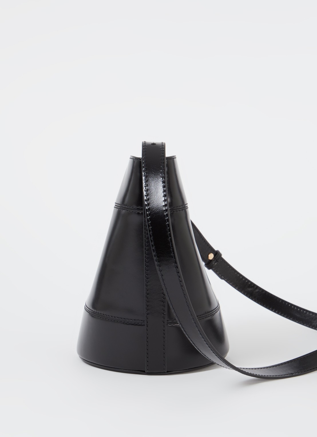 Claudie Pierlot Solveig crossbodytas van kalfsleer - detail 4 zwart